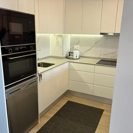 Penthouse With Pool & Rooftop *