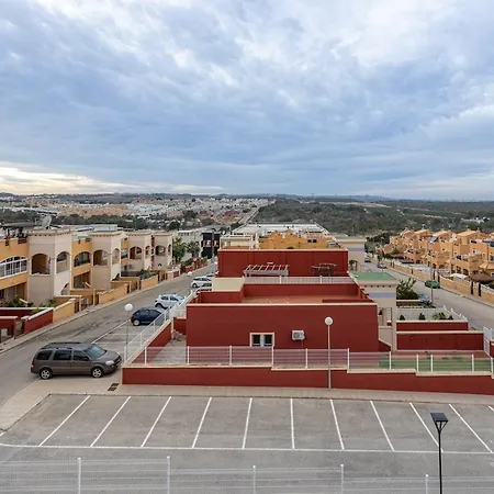 Penthouse With Pool & Rooftop